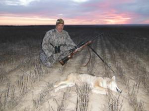 <p>Beautiful sunrise with a coyote in the bag.</p>